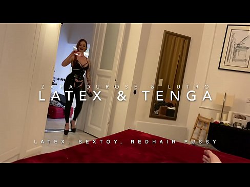 ❤️ Sister wamutu wofiyira atavala chovala cha latex chogwidwa ndi mchimwene wake wopeza Kanema wolaula pa ife ❌